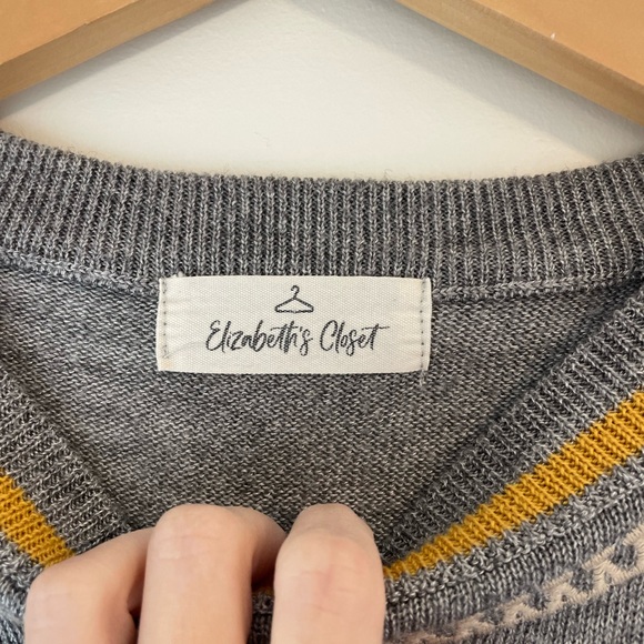 Gray Ruffle Sleeve Top - Picture 4 of 5